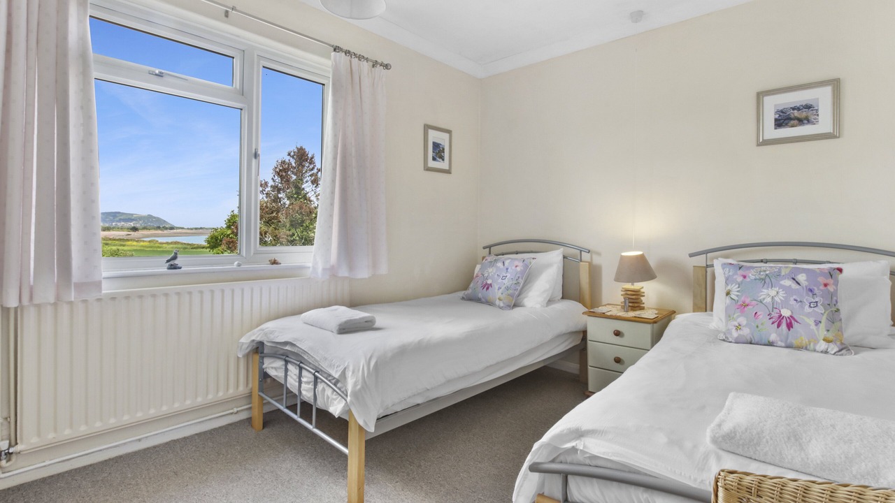 Photo of Others in Blue Anchor