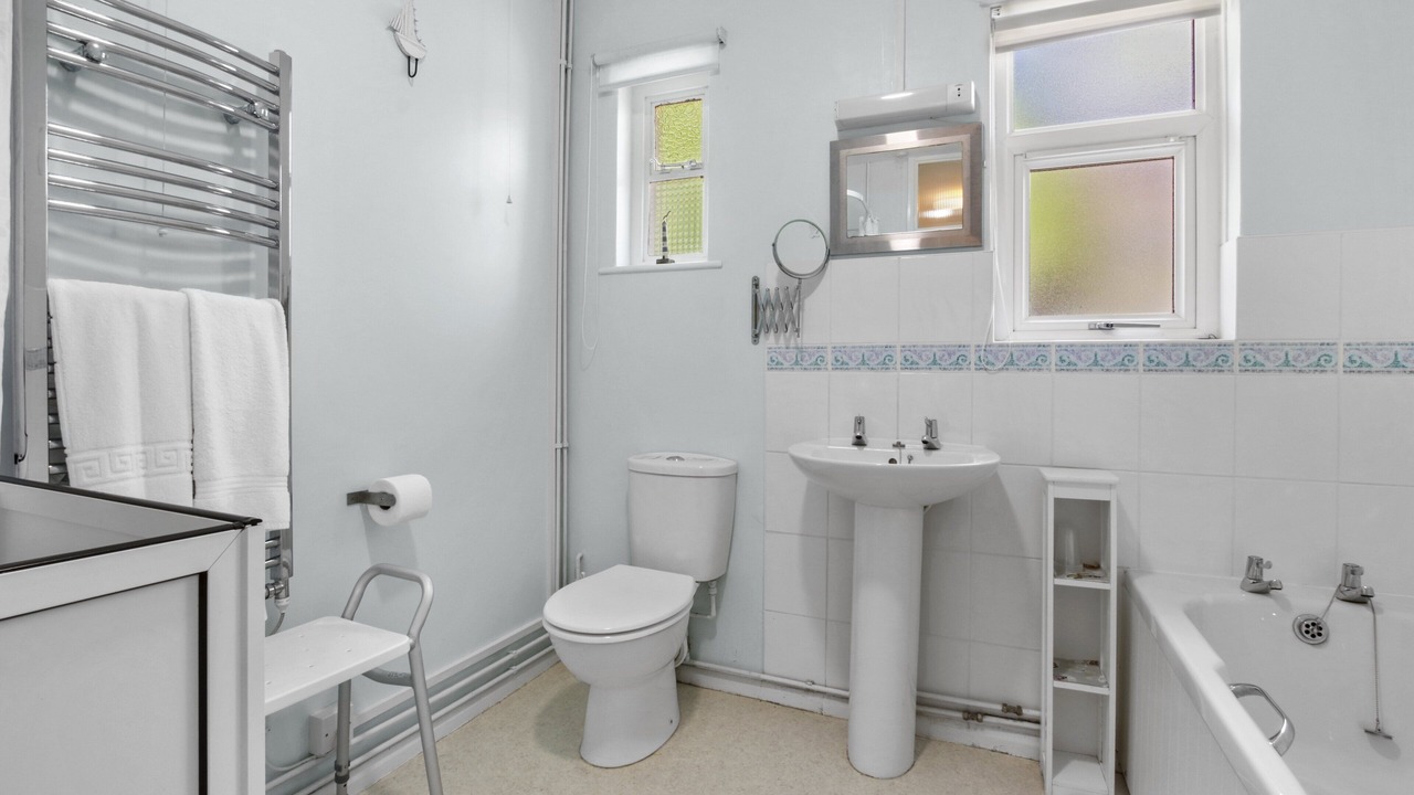 Photo of Bathroom in Blue Anchor