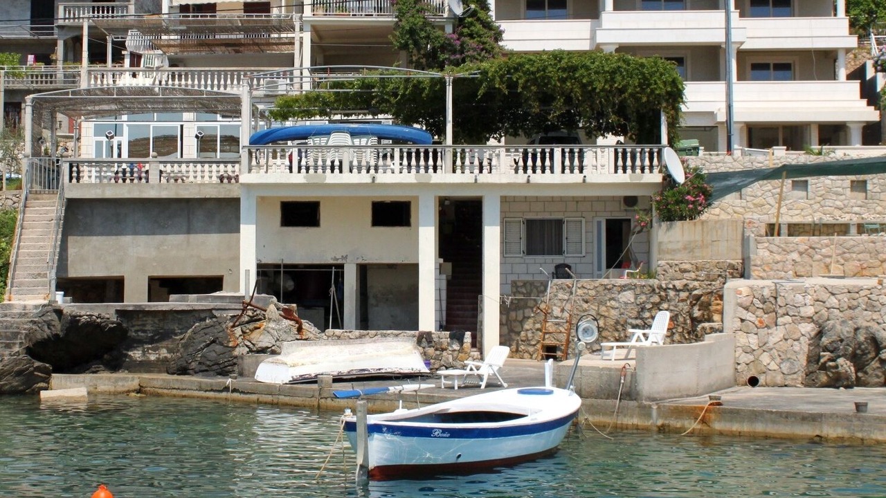 Photo of Outdoor in Molunat