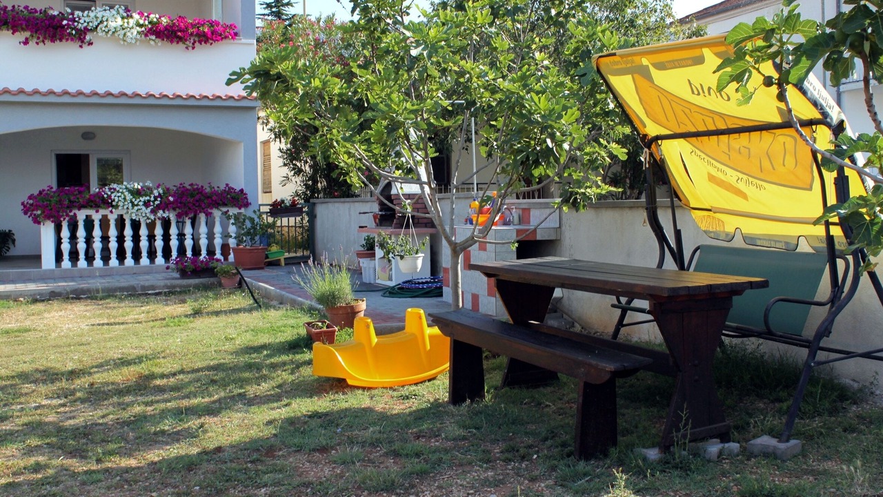 Photo of Outdoor in Seline