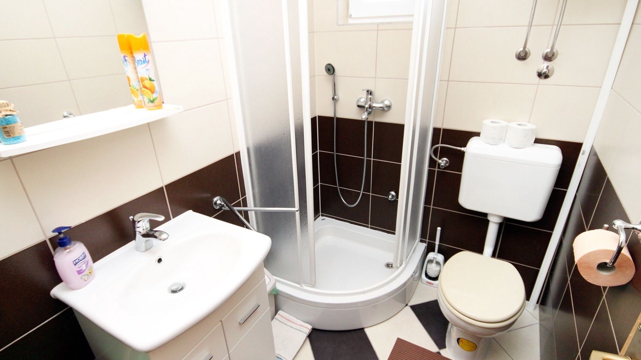 Photo of Bathroom in Seline