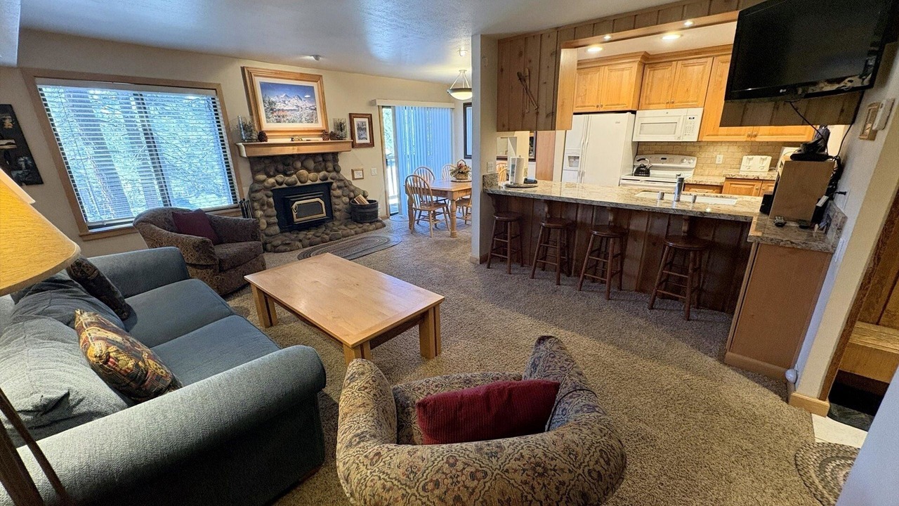Photo of Bedroom in Mammoth Lakes