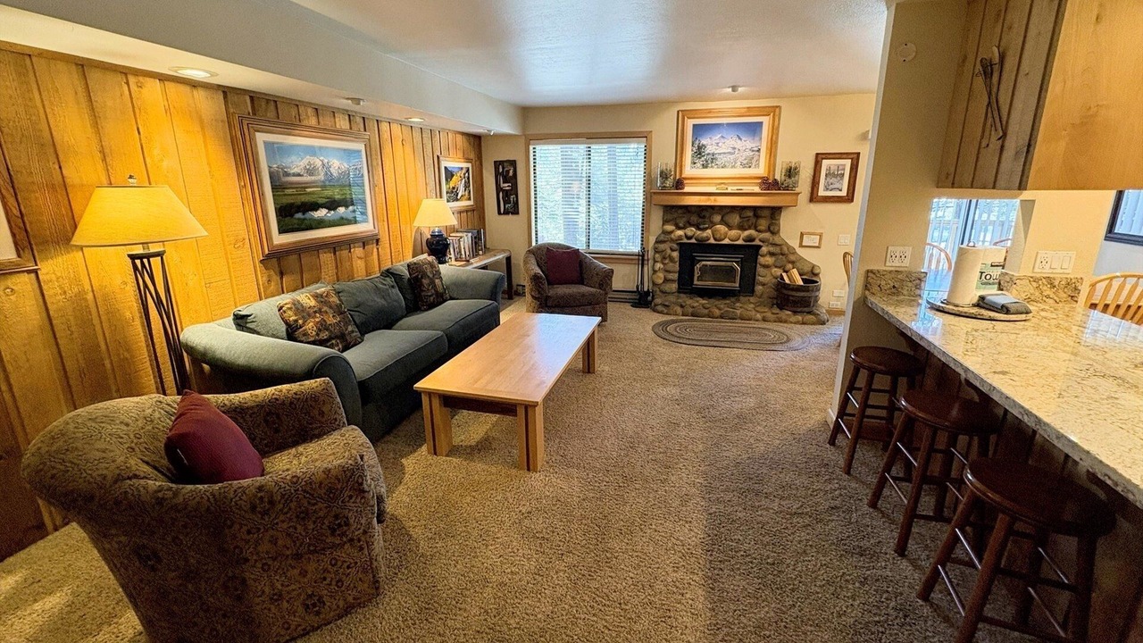 Photo of Bedroom in Mammoth Lakes