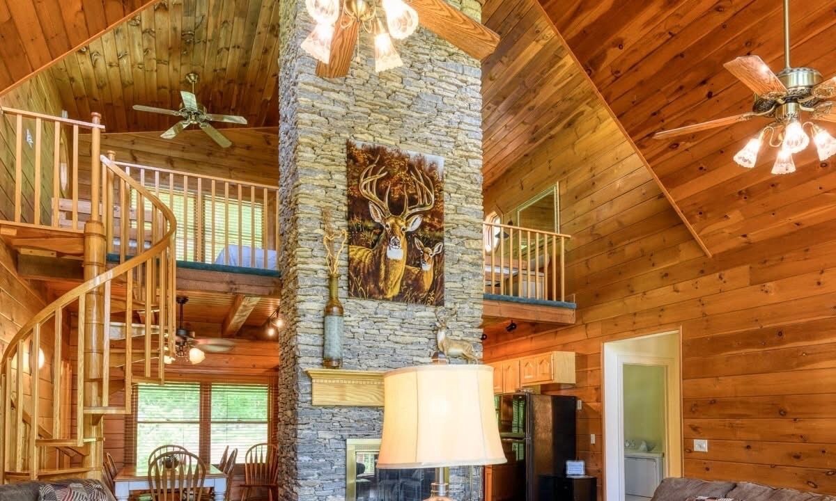 Photo of Livingroom in Centerville
