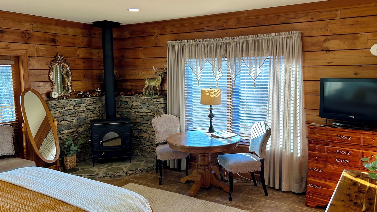 Photo of Bedroom in Centerville