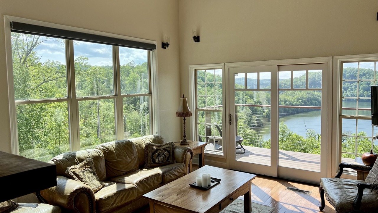 Photo of Livingroom in Tarheel