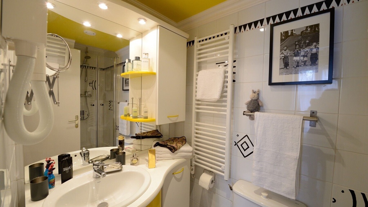 Photo of Others in 3rd Arrondissement