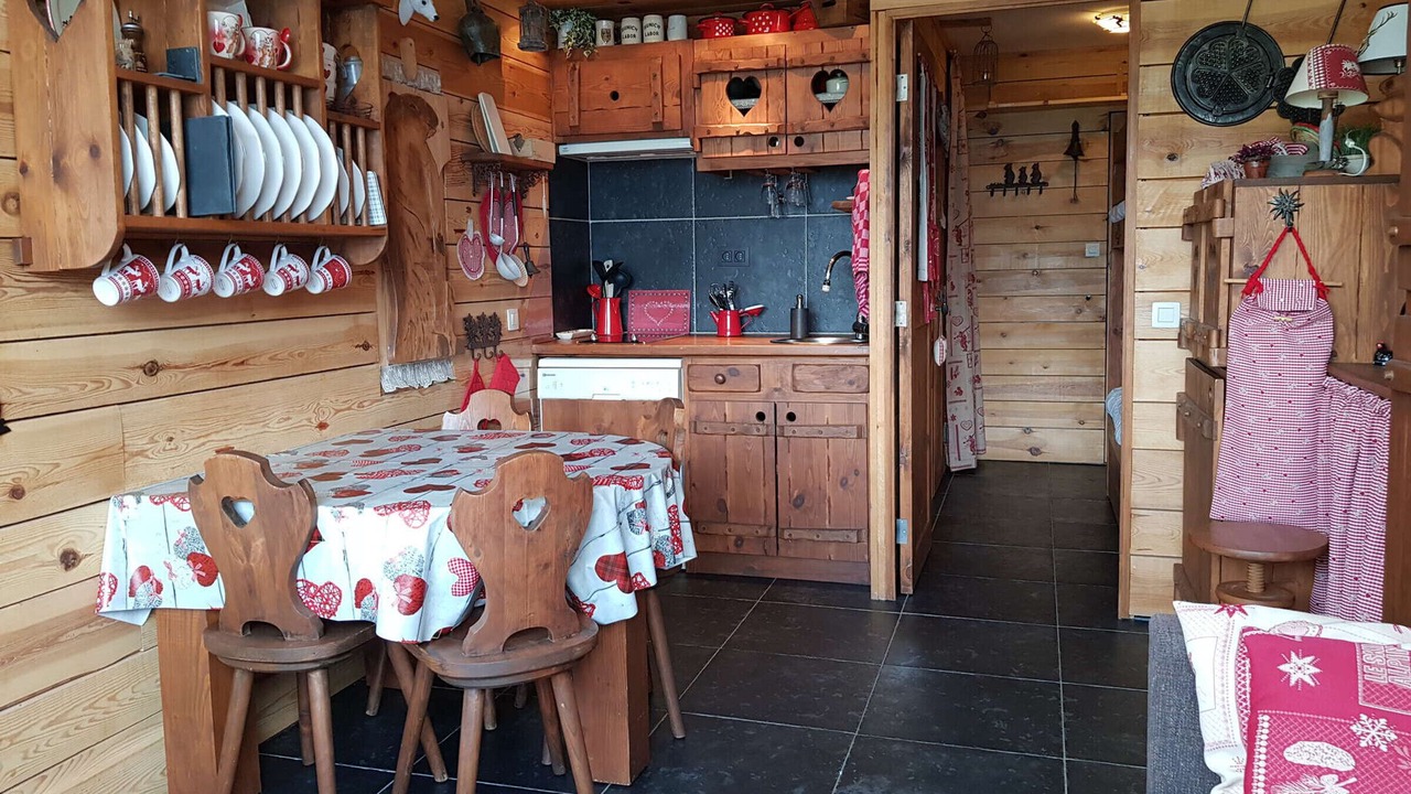 Photo of Others in Arc-1600