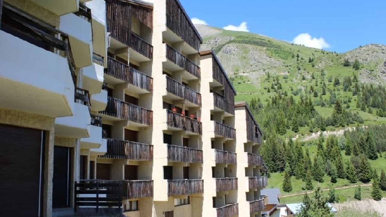 Photo of Outdoor in Auris
