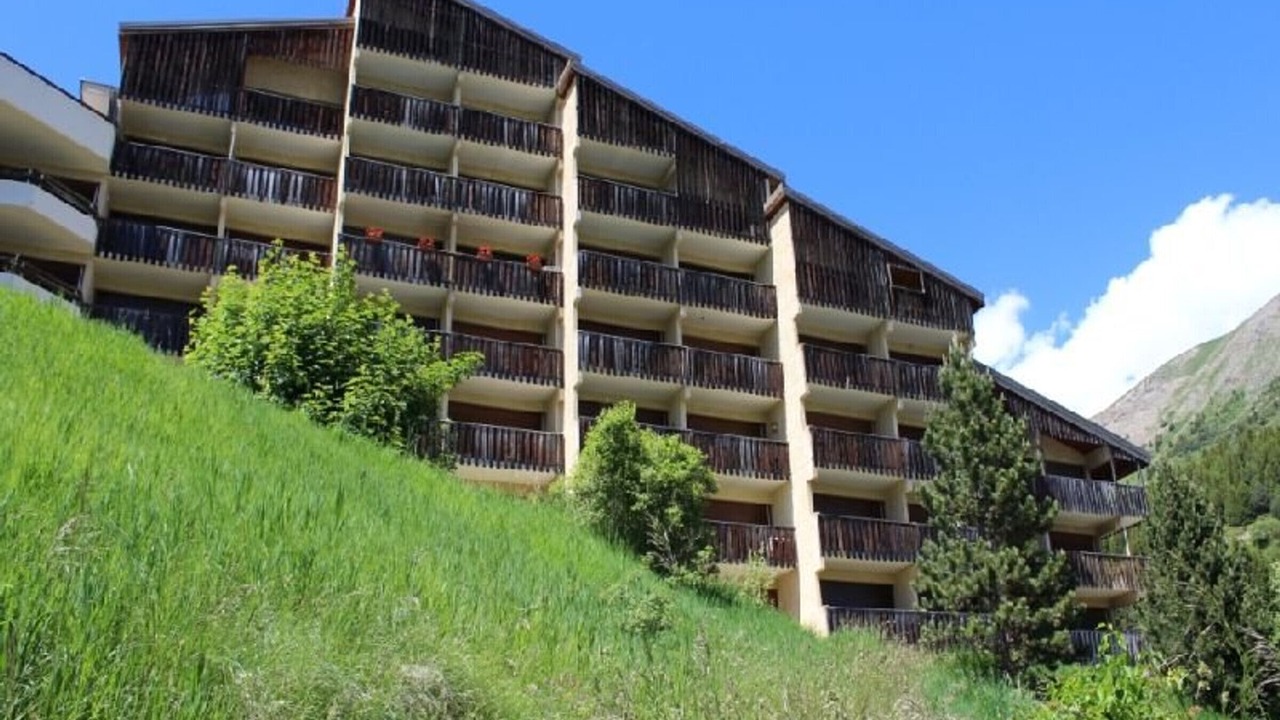 Photo of Outdoor in Auris