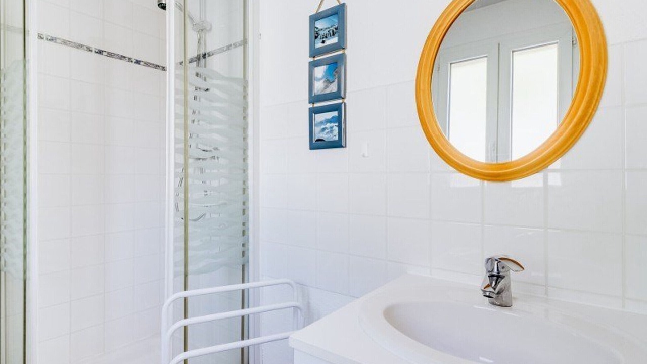 Photo of Bathroom in Esquieze-Sere