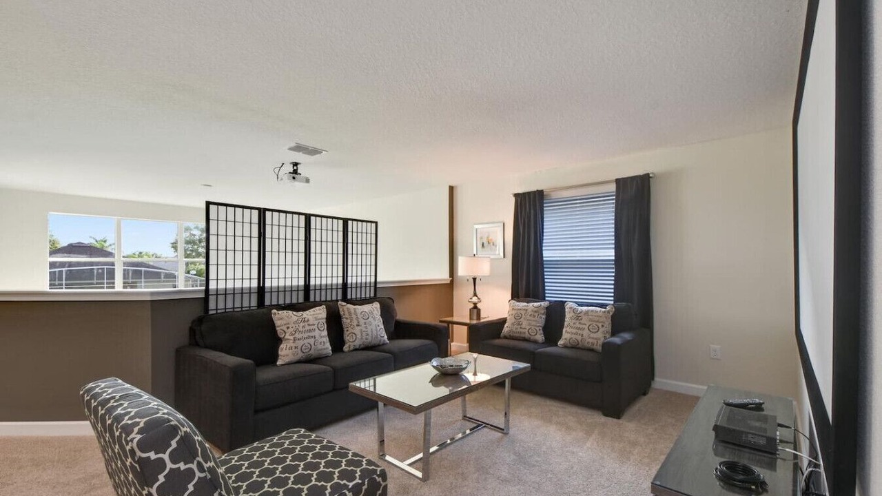 Photo of Livingroom in Davenport