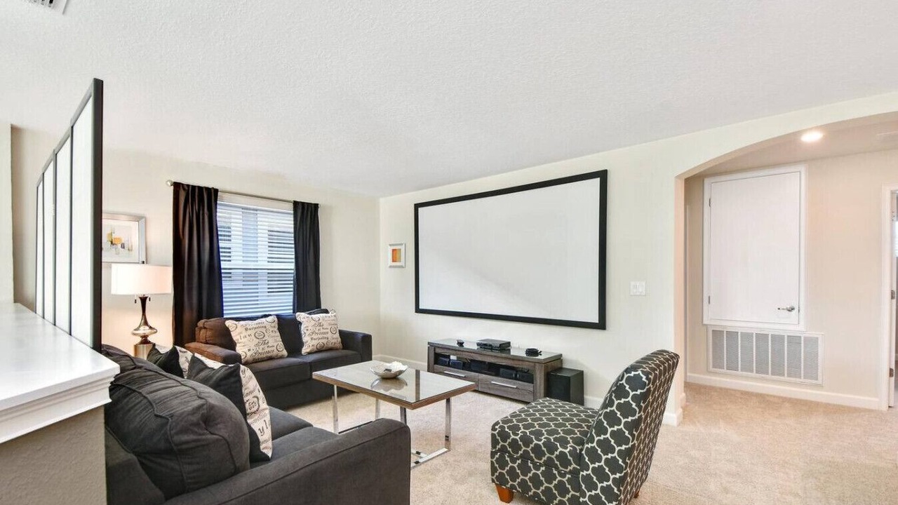 Photo of Livingroom in Davenport