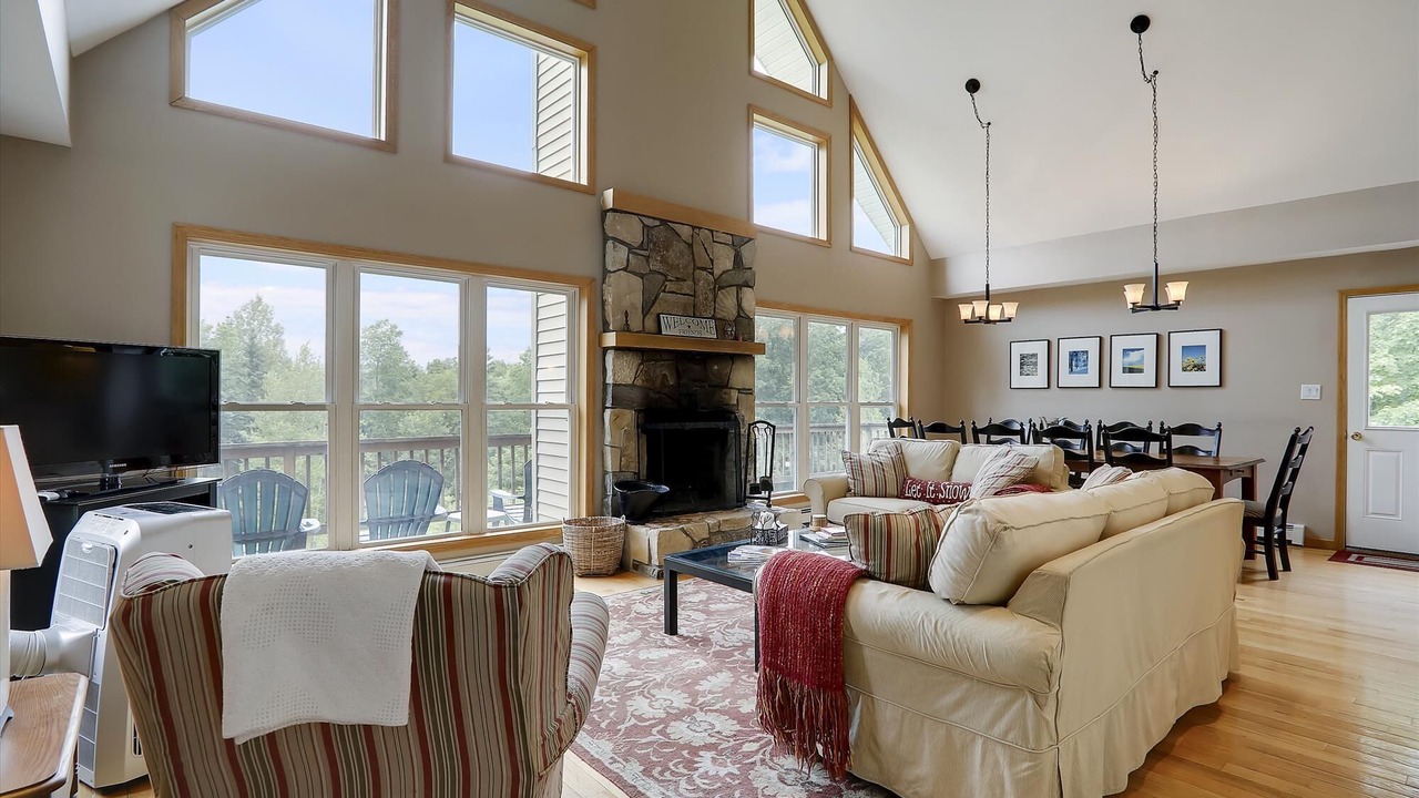 Photo of Livingroom in Waterbury Center