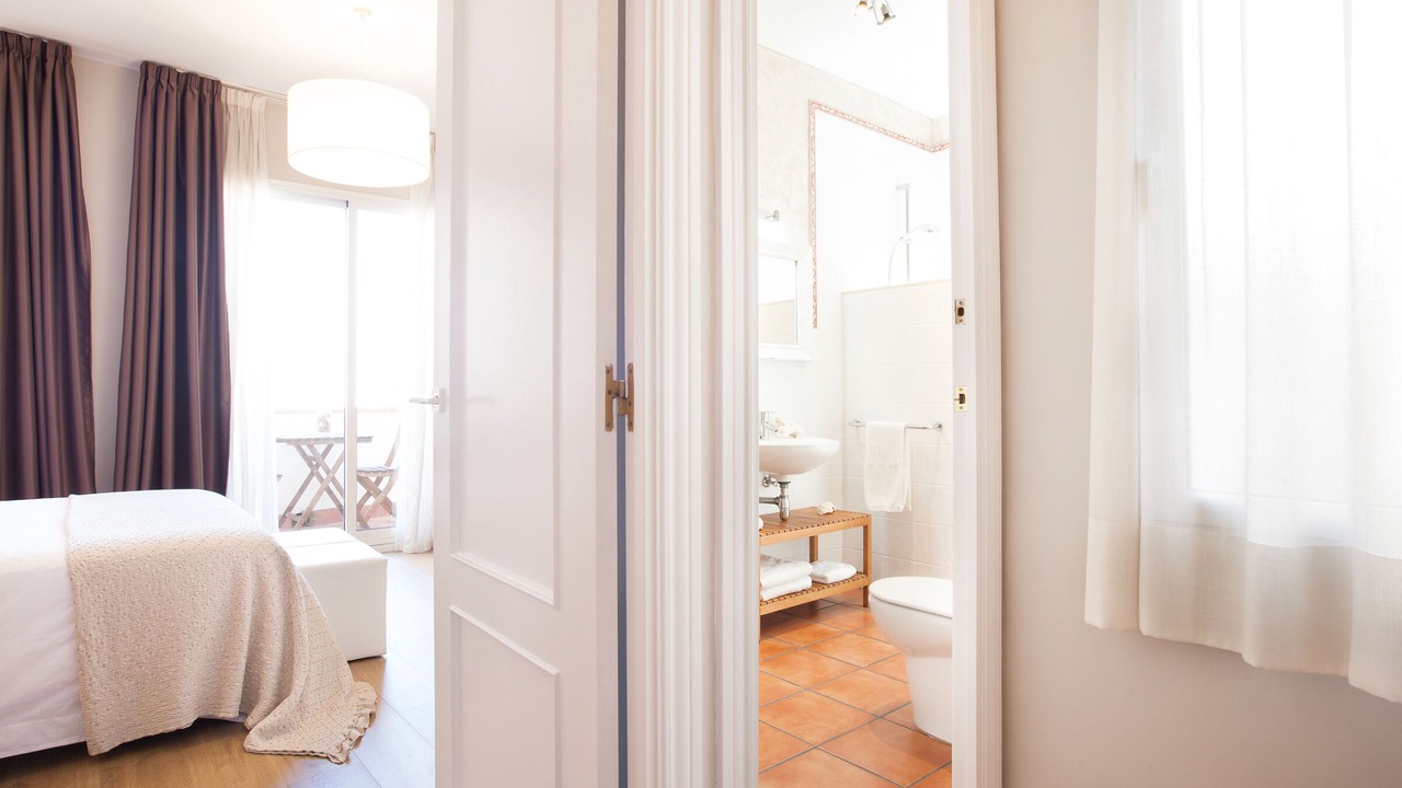 Photo of Bathroom in El Camp de l'Arpa del Clot