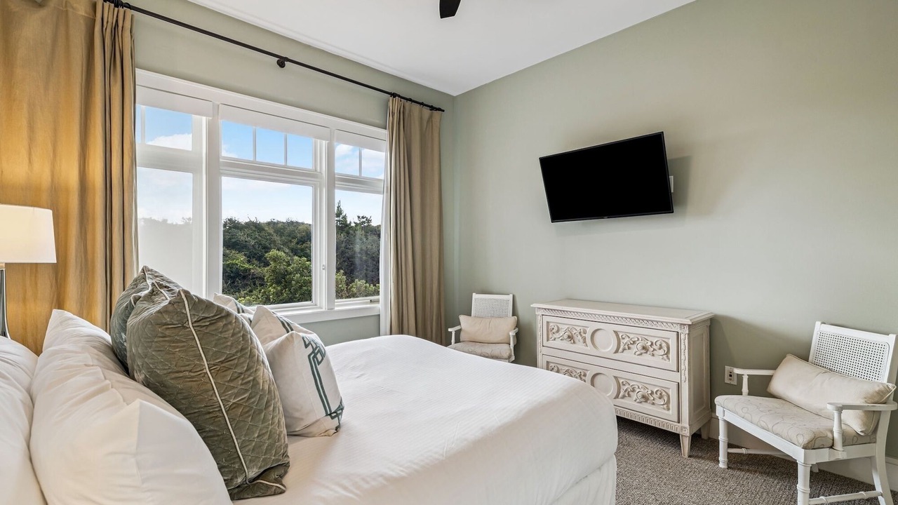 Photo of Bedroom in WaterSound Beach