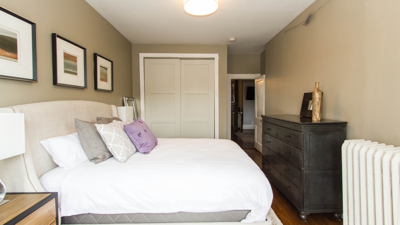 Photo of Bedroom in Cleveland Circle