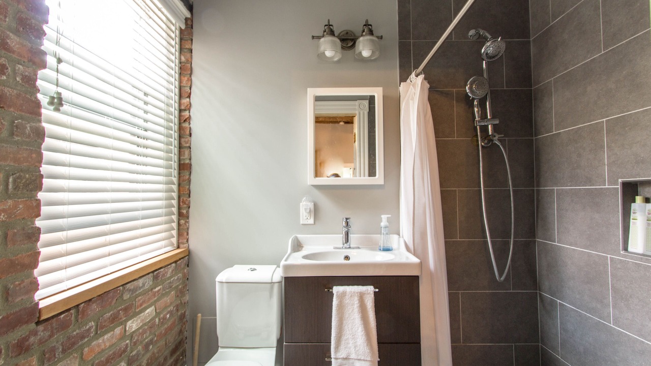 Photo of Bathroom in Cleveland Circle