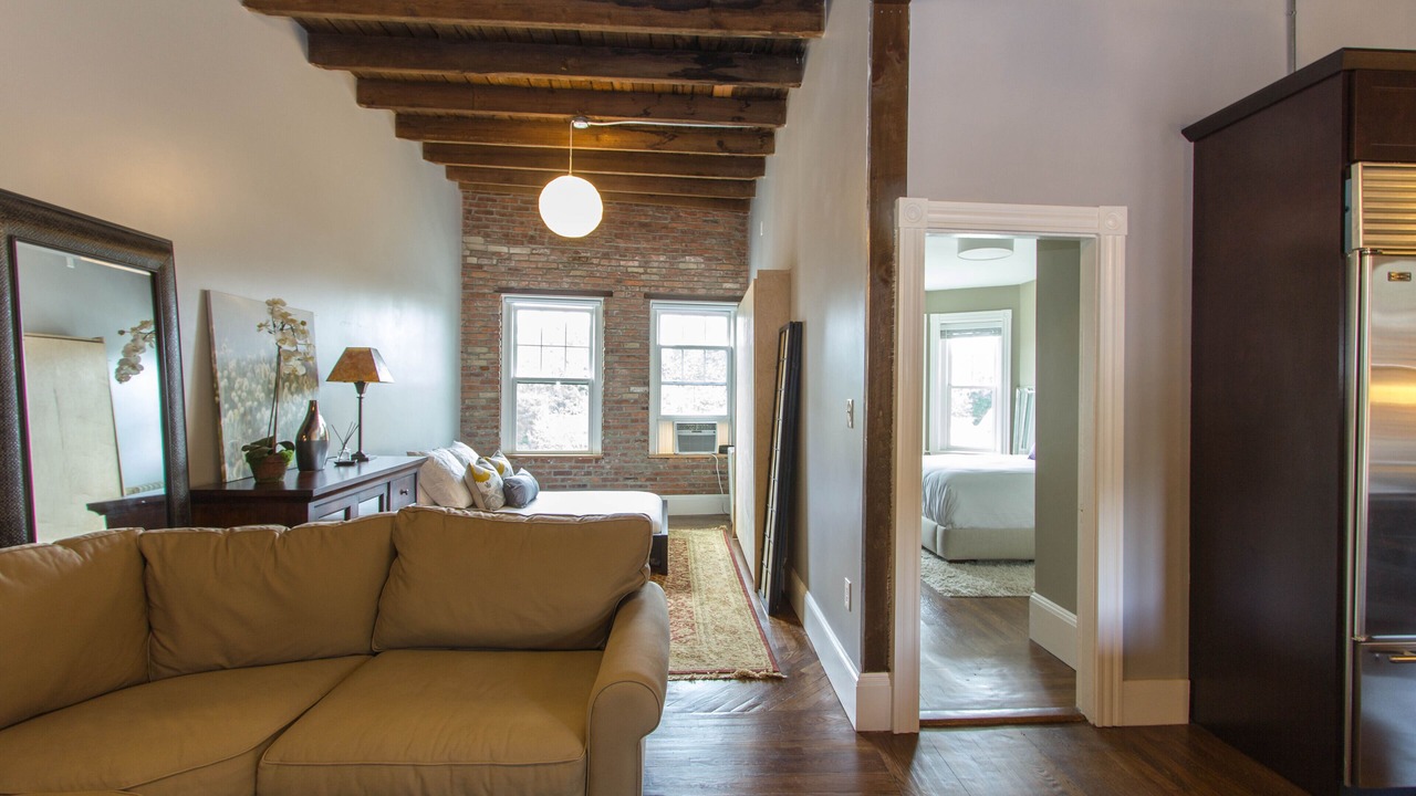 Photo of Bedroom in Cleveland Circle