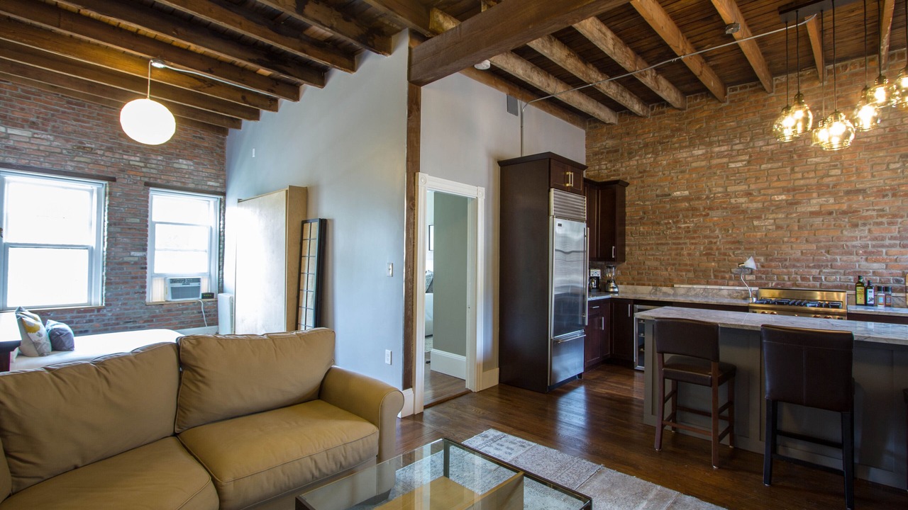 Photo of Bedroom in Cleveland Circle