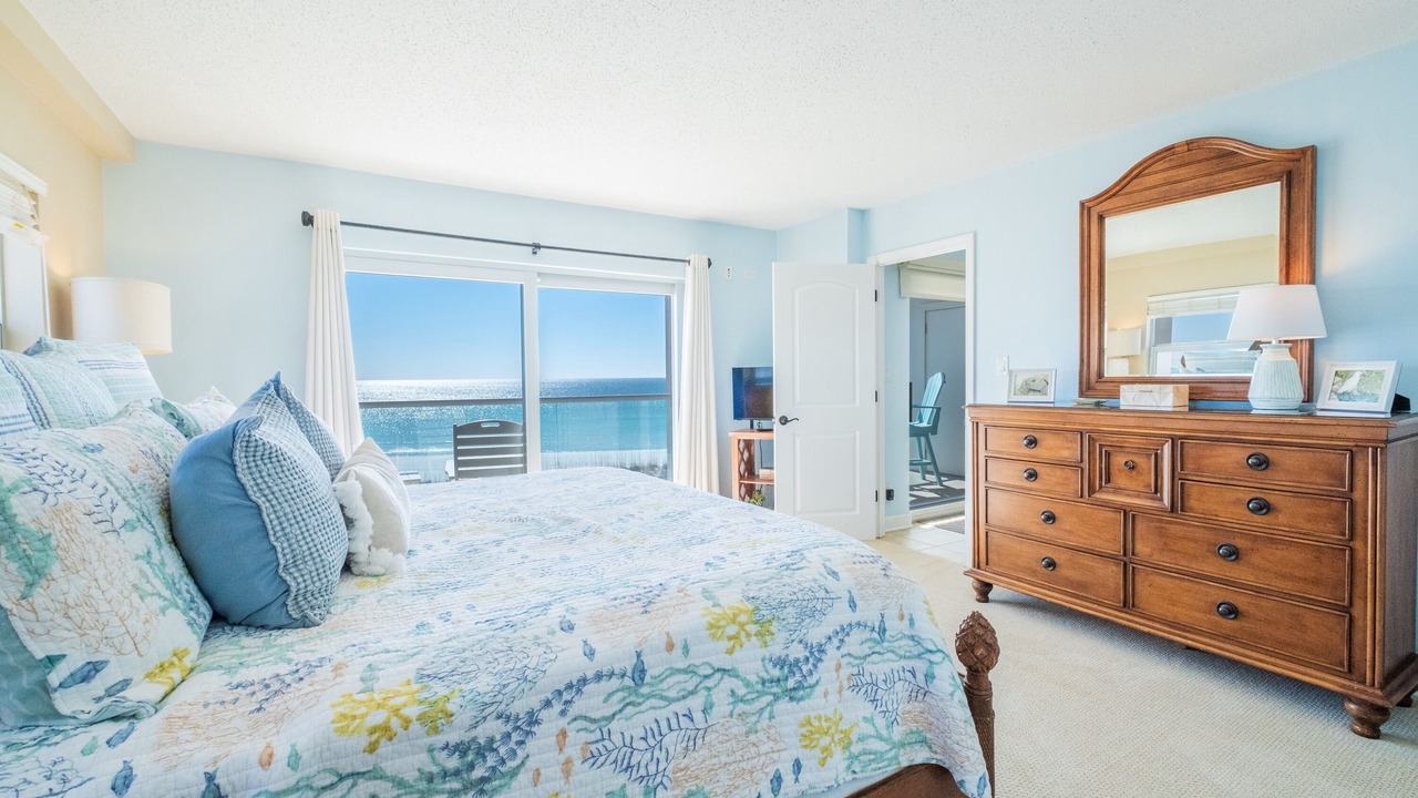 Photo of Bedroom in Pensacola Beach