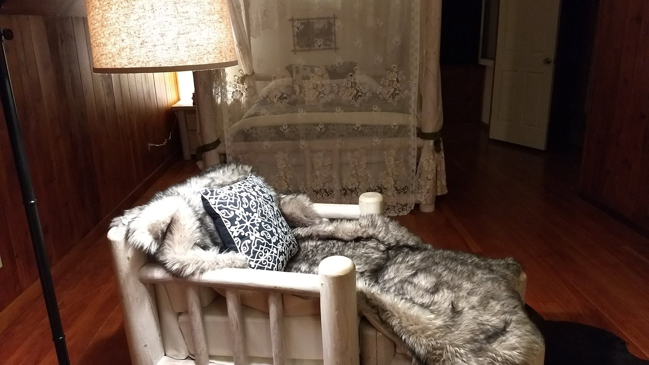 Photo of Bedroom in Twin Peaks