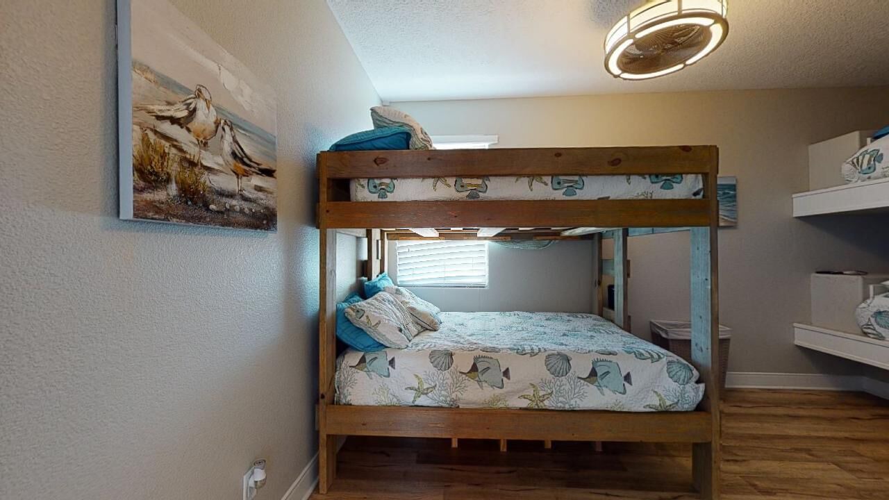 Photo of Bedroom in Crystal Beach