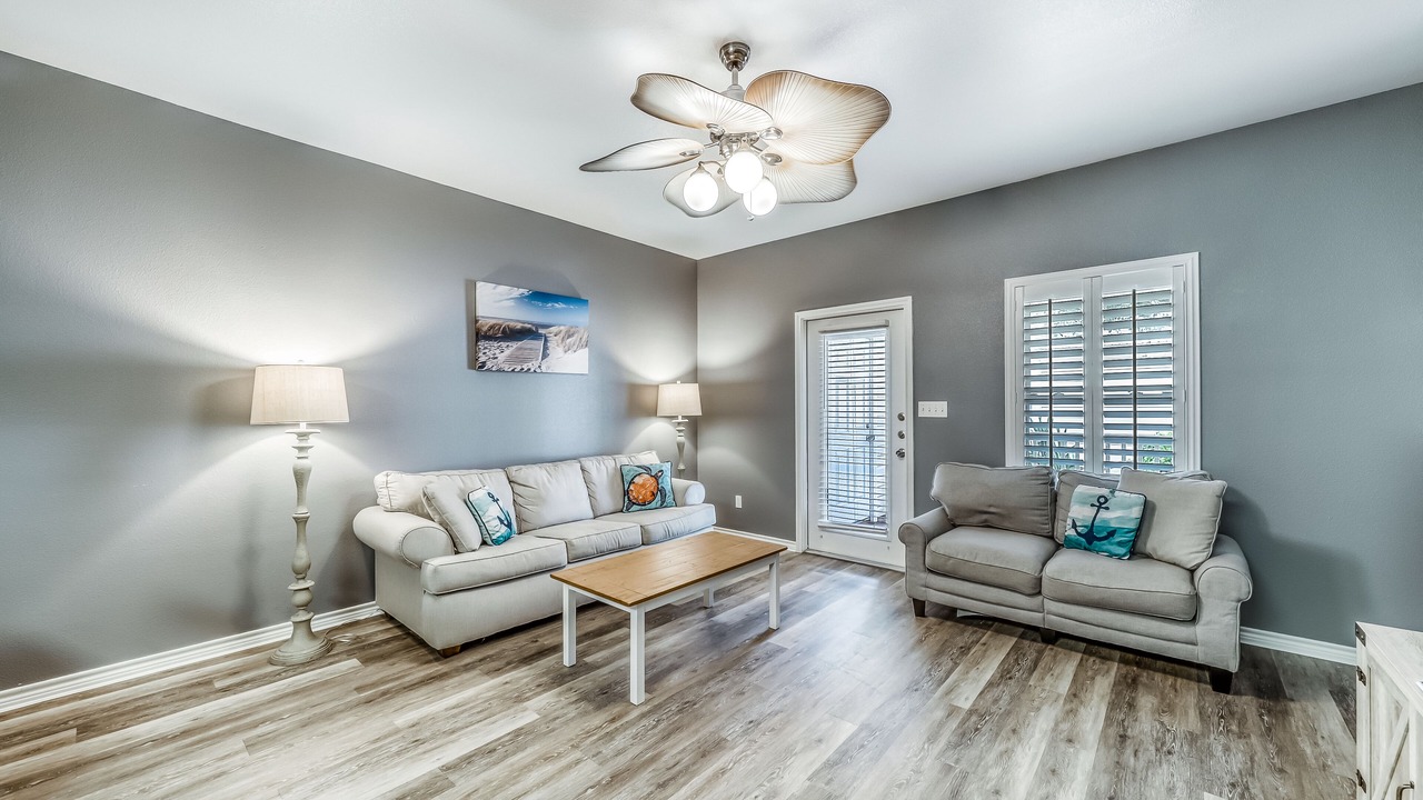 Photo of Livingroom in Corpus Christi