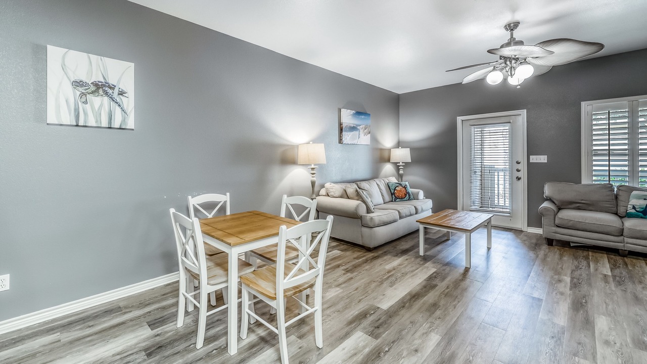 Photo of Livingroom in Corpus Christi