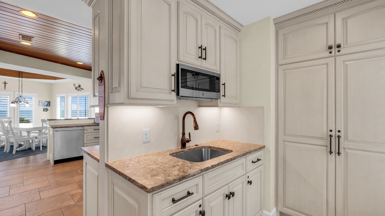 Photo of Kitchen in North Forest Beach