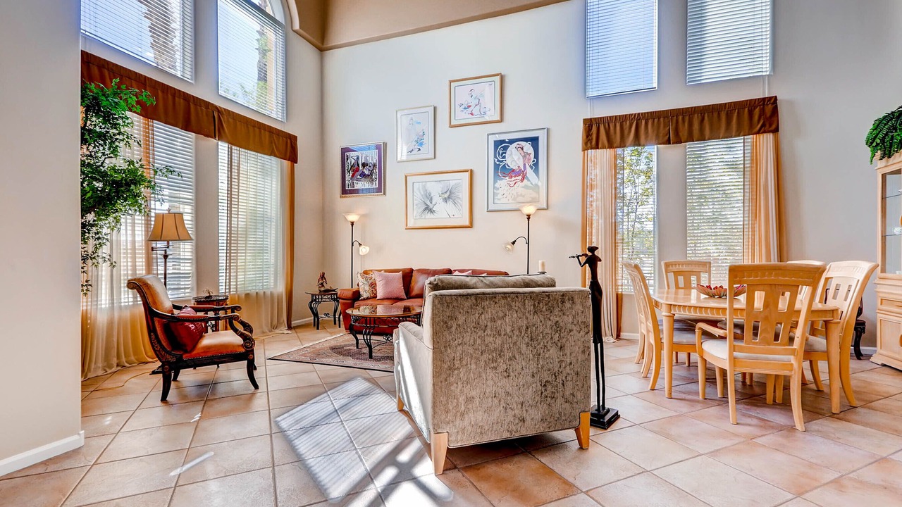 Photo of Livingroom in Enterprise