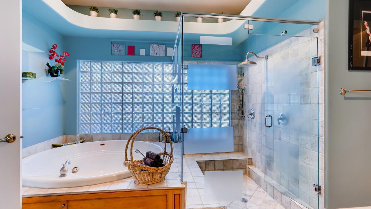 Photo of Bathroom in Enterprise
