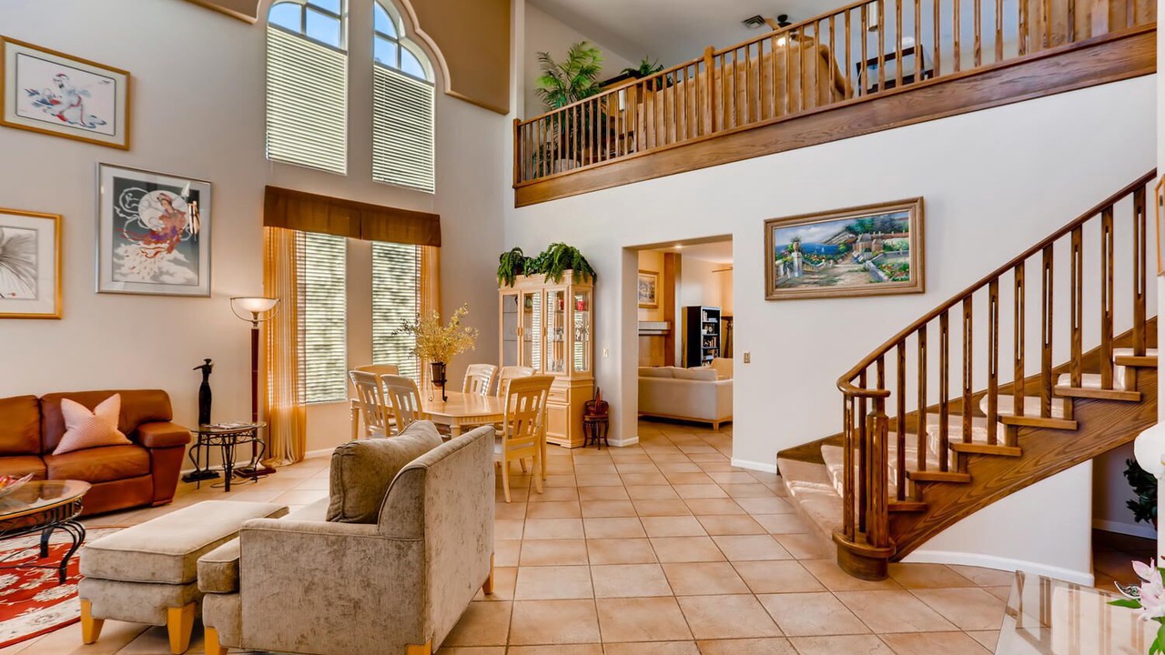 Photo of Livingroom in Enterprise