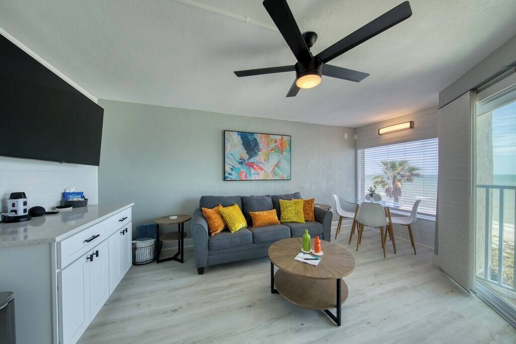 Photo of Livingroom in Belleair Beach