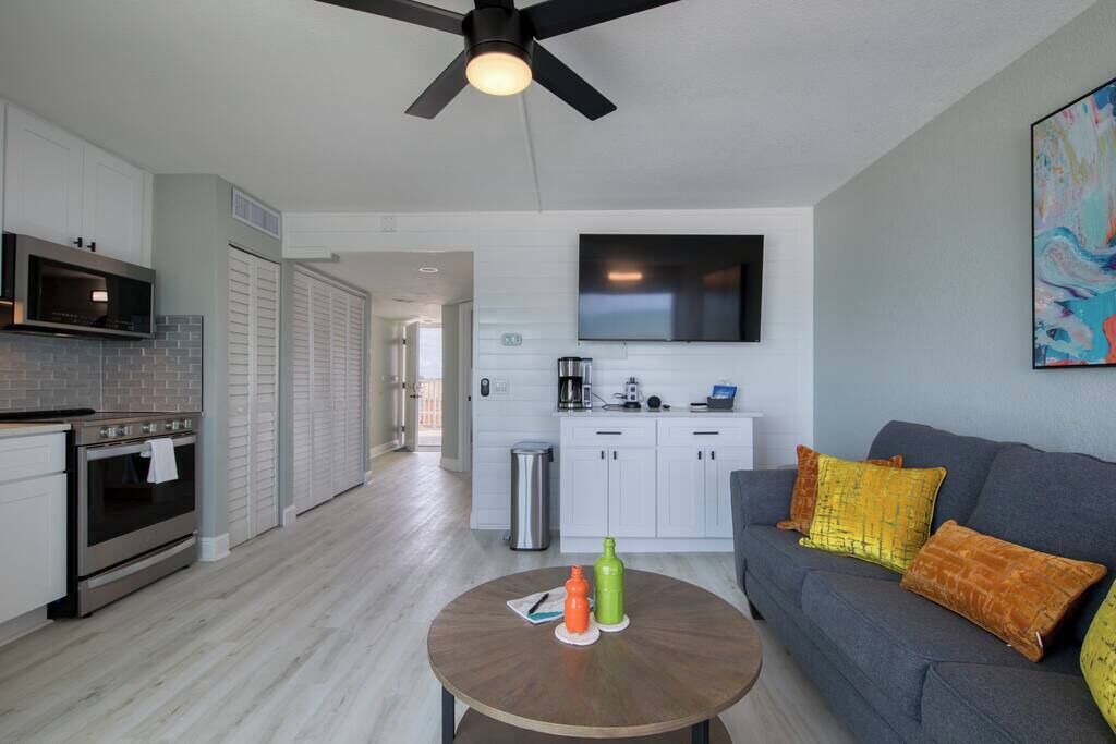 Photo of Livingroom in Belleair Beach