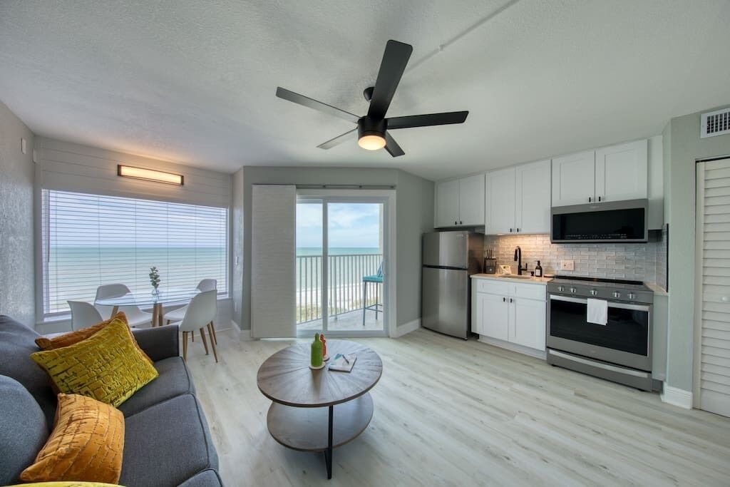 Photo of Livingroom in Belleair Beach