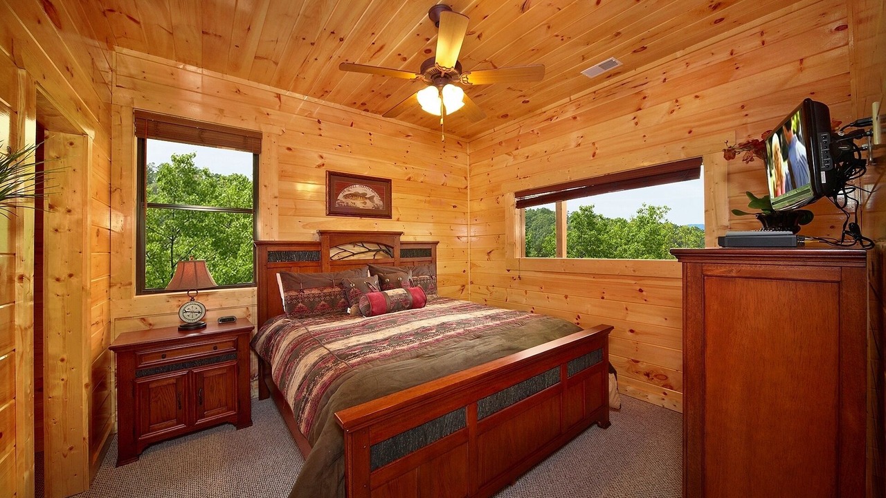 Photo of Bedroom in Gatlinburg