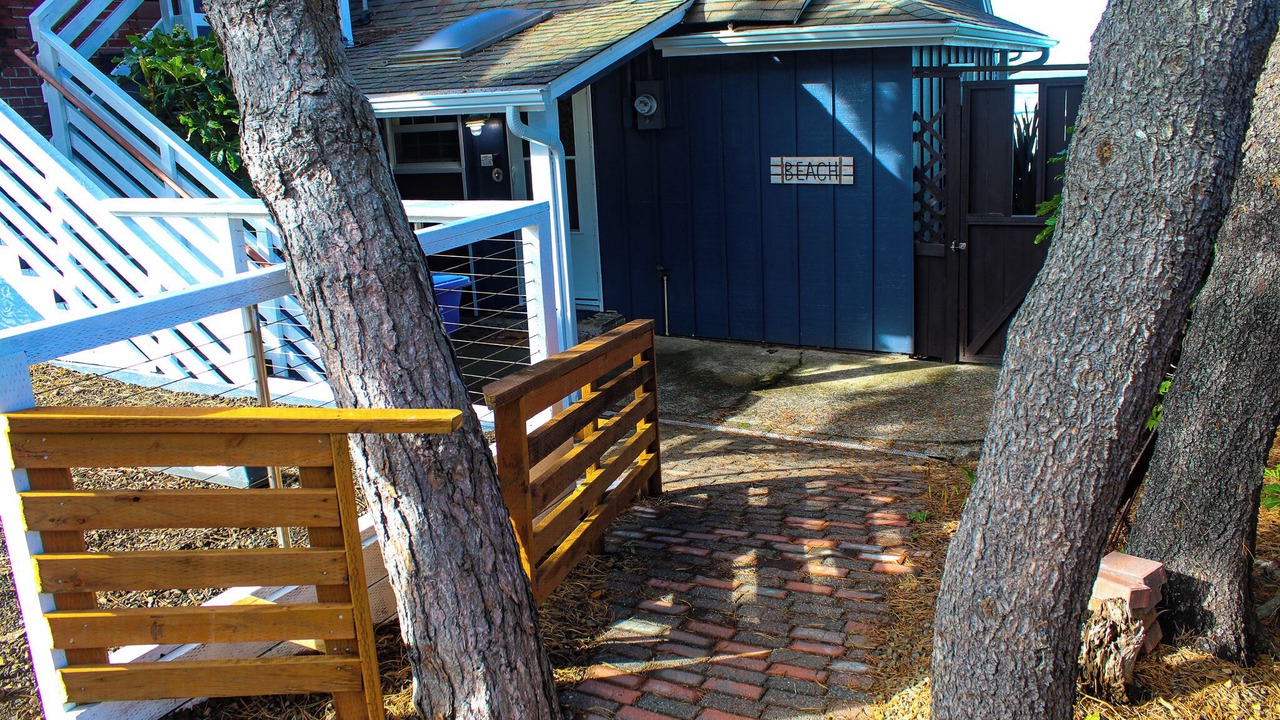 Photo of Outdoor in Roads End