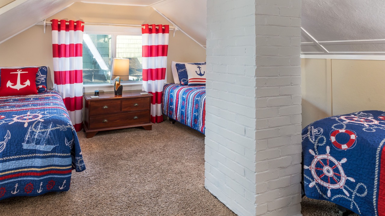 Photo of Bedroom in Roads End