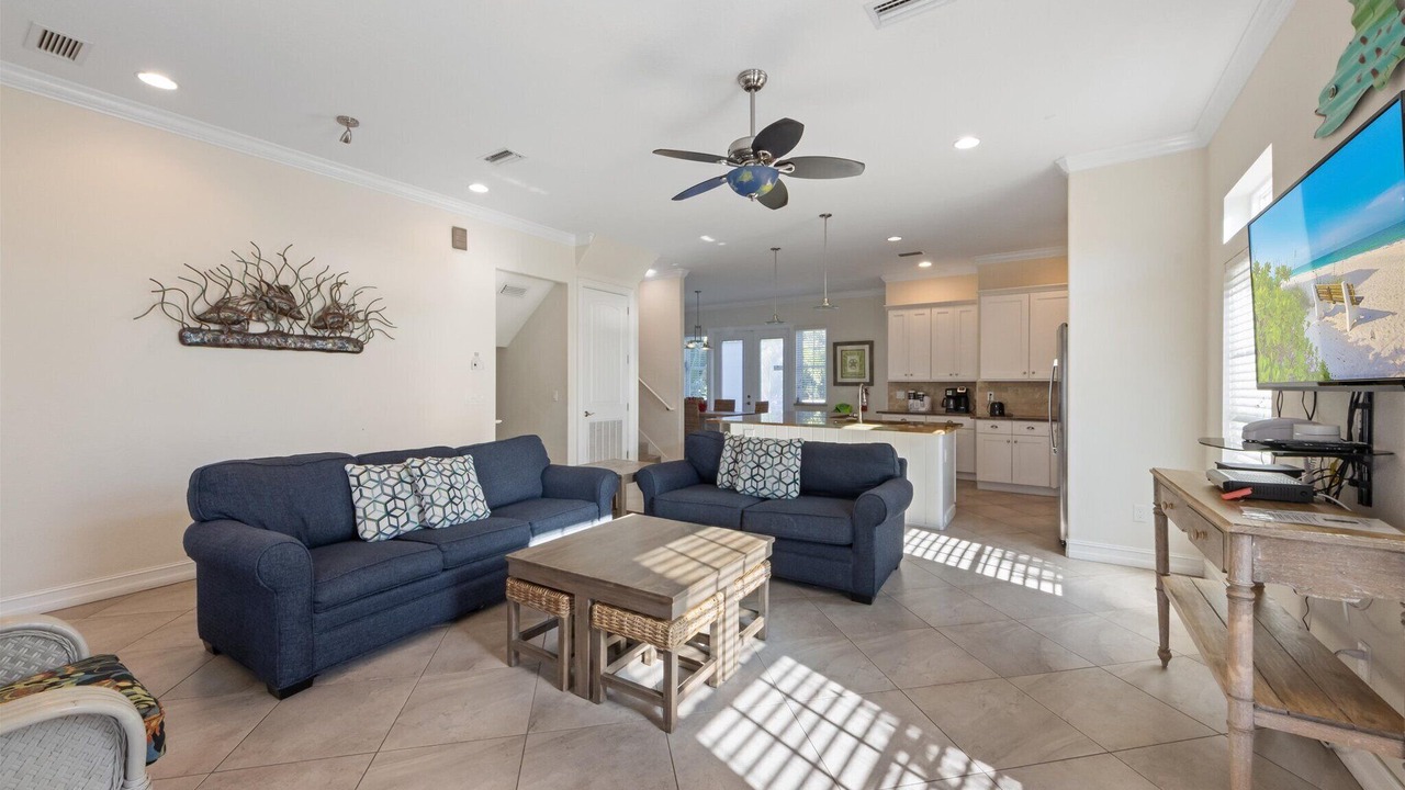 Photo of Livingroom in Holmes Beach