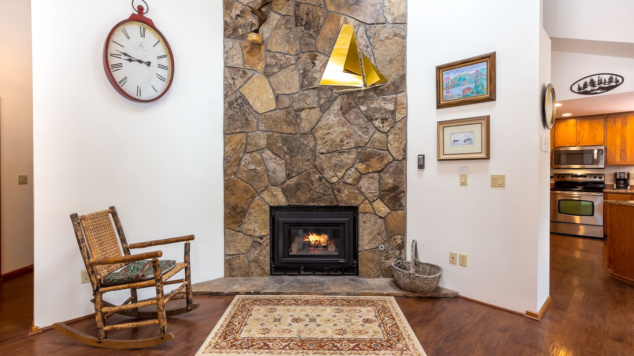 Photo of Livingroom in Sunriver