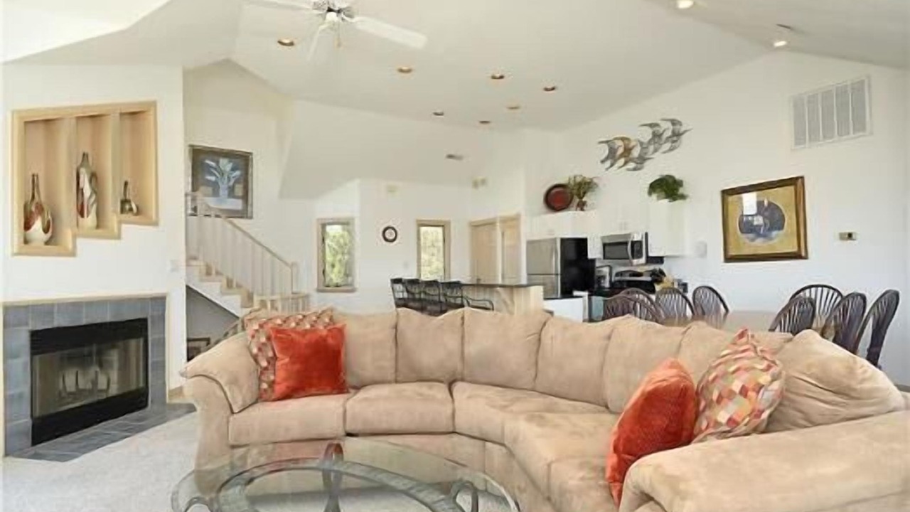 Photo of Bedroom in Corolla