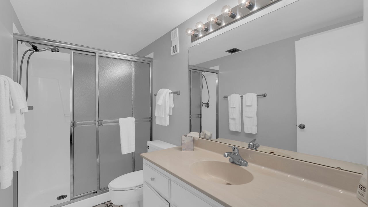 Photo of Bathroom in South Island
