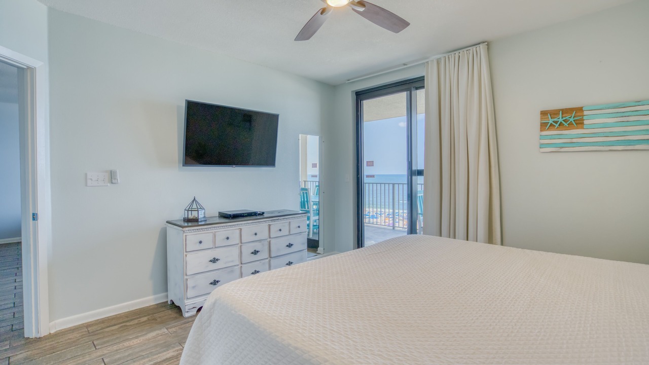 Photo of Bedroom in Orange Beach East