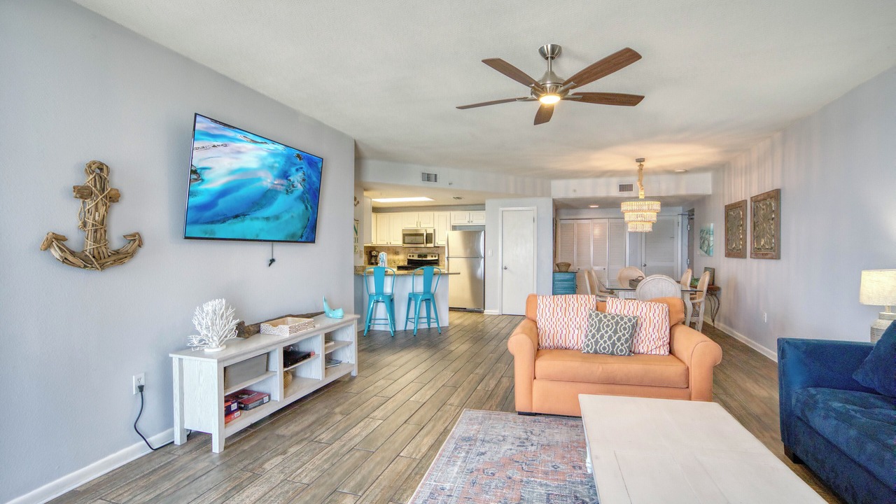 Photo of Livingroom in Orange Beach East