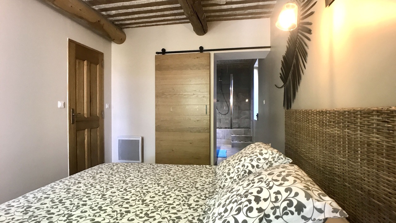 Photo of Bedroom in Caumont-sur-Durance
