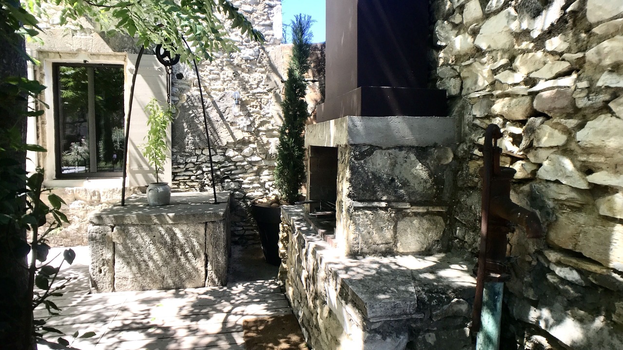 Photo of Patio Balcony in Caumont-sur-Durance