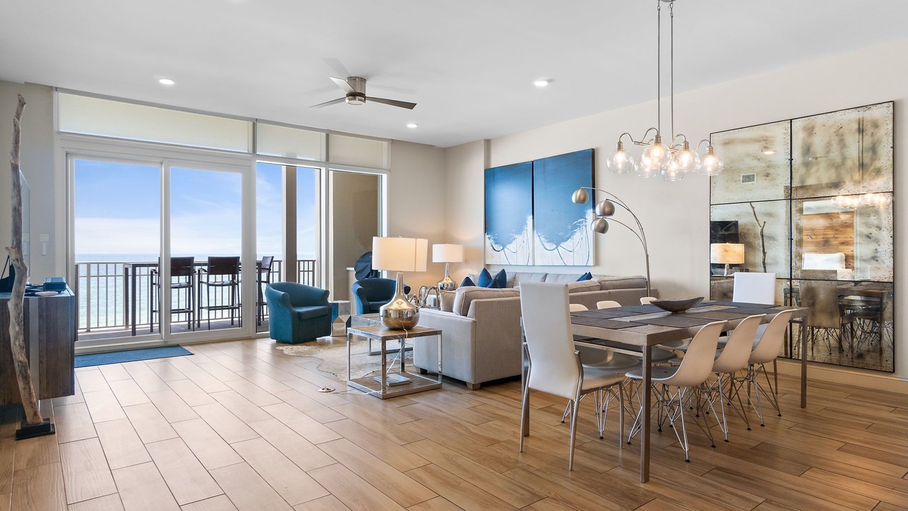Photo of Livingroom in Ono Island