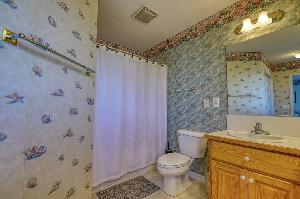 Photo of Bathroom in Ocean Ridge