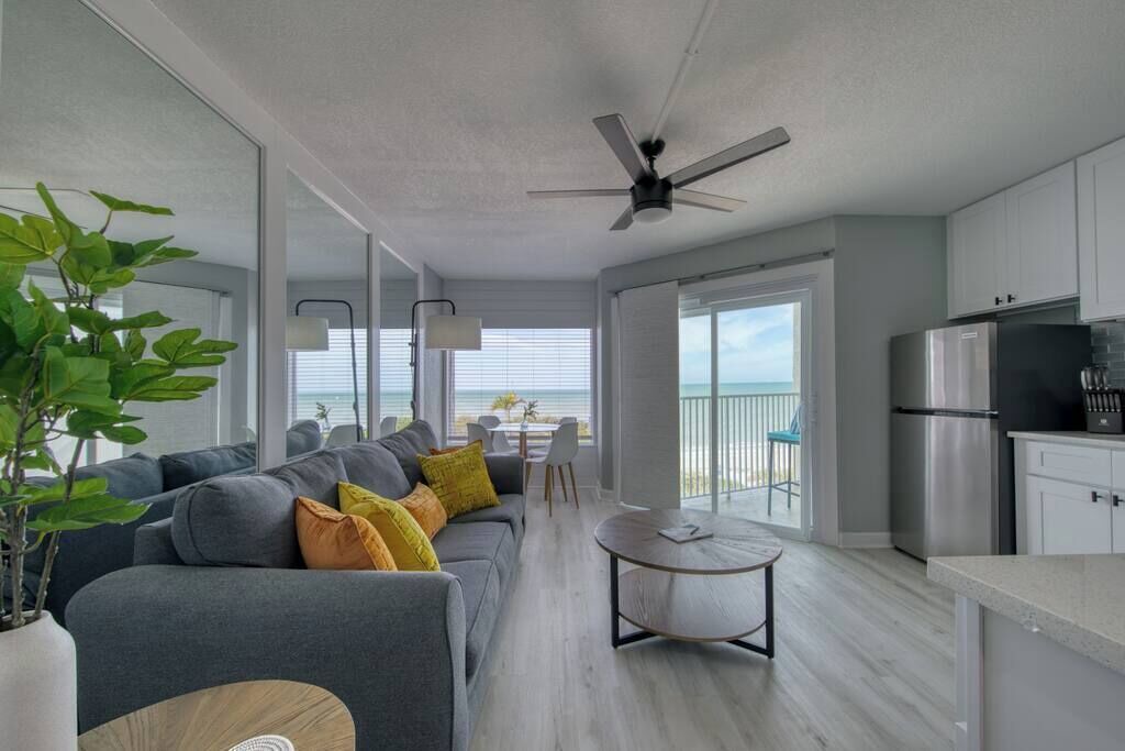 Photo of Livingroom in Belleair Beach